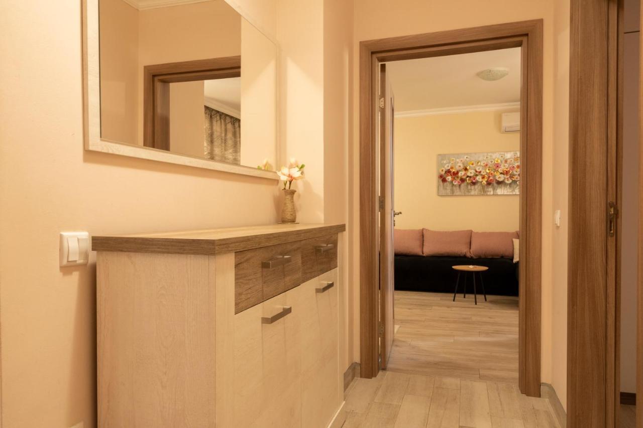 Elimar Apartment
